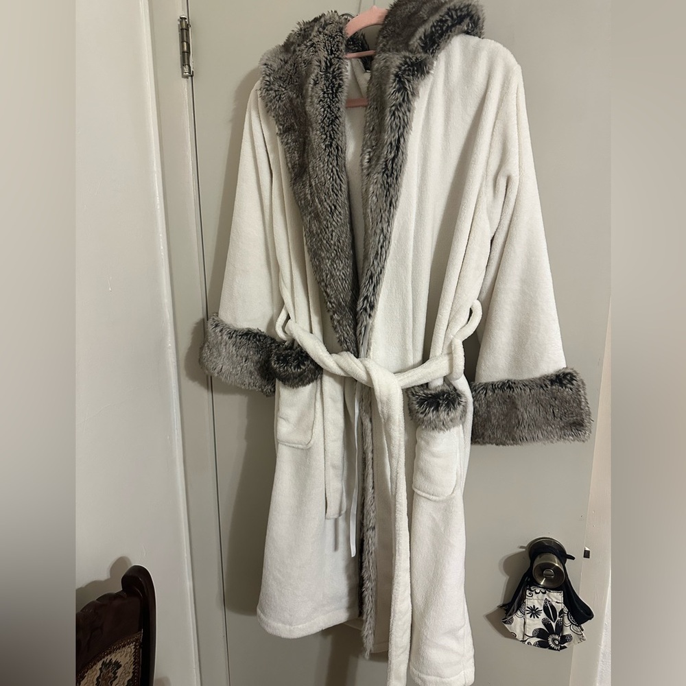 Pottery Barn Faux Fur Robe